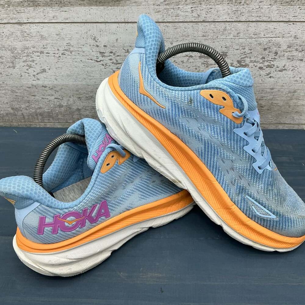 Hoka Women's Clifton 9 Wide Running Shoes Airy Blue Ice Water Size 9.5D